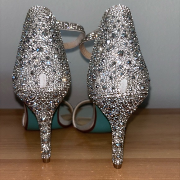Betsey Johnson Silver Heels - Picture 2 of 10
